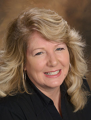 Profile Photo of Daun Gooding Holdmeyer